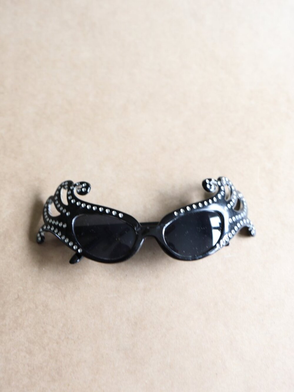 fancy sunglasses